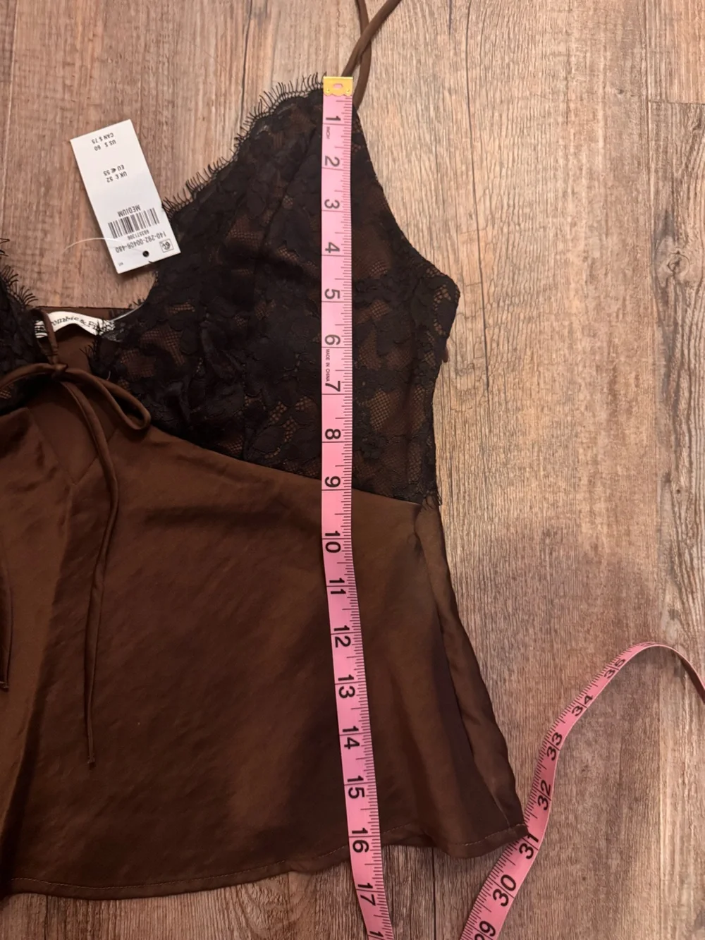 NWT Abercrombie Women’s Bella Tie-Front Cami in Brown - size medium